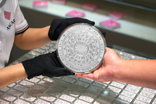 Giá bạc thỏi, bạc miếng sáng ngày 18/8 tại DOJI, Ancarat, Sacombank, Bảo Tín Mạnh Hải
