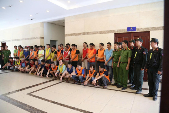 Hàng loạt tài khoản có động thái lạ, công an vào cuộc phát hiện gần 560 tỷ đồng giao dịch phạm pháp: Hé lộ đường dây đứng sau