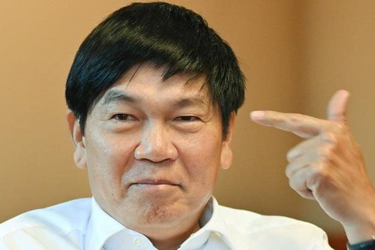 Tỷ phú Trần Đình Long từng chọn “con đường khó”, nhà phân phối dè dặt, 25 năm sau nhận về kết quả ít ai ngờ
