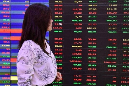 Ngành chứng khoán lãi lớn trong quý 2: Lợi nhuận tăng hơn 50%, margin lập kỷ lục mới