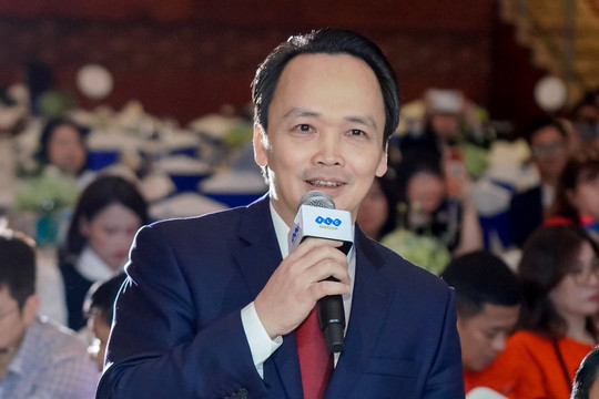 Giữa lúc Bamboo Airways hủy loạt chuyến bay, chậm hoàn tiền vé, ông Trịnh Văn Quyết bất ngờ lên tiếng