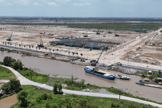 Tỷ phú Phạm Nhật Vượng đang xây “thành phố công viên tri thức” cho 60.000 sinh viên, nằm trong đại đô thị 1.080 ha có sân golf 200 ha và 100 công viên