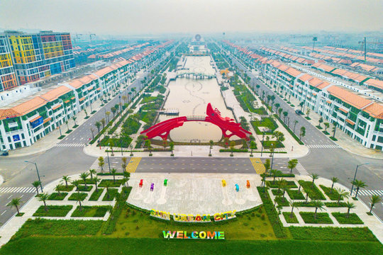 Sun Group đang xây 5 công viên rộng tới 100 ha trong siêu đô thị 35.000 tỷ có diện tích xấp xỉ hồ Tây, nằm cách Hà Nội hơn 1 giờ di chuyển