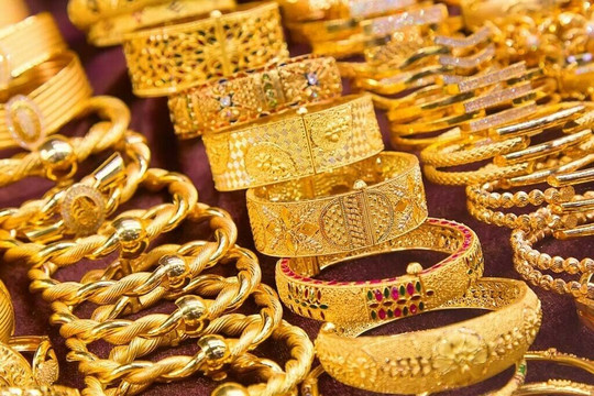 Giá vàng SJC, Bảo Tín Minh Châu, DOJI... tăng sát mốc 150 triệu đồng/lượng, dự báo tuần tới có bất ngờ