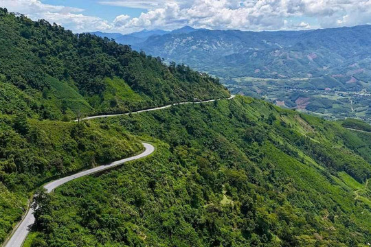 Diễn biến mới tại tuyến cao tốc dài 136km, vốn đầu tư 35.000 tỷ đồng, đi qua nơi từng “sôi sục” vì sốt đất và được ví như Đà Lạt thứ 2 của Tây Nguyên