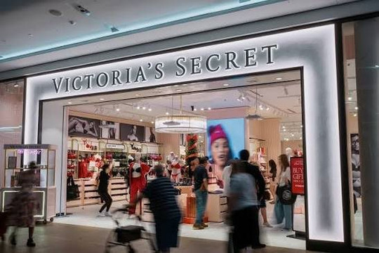 Cổ phiếu hãng nội y Victoria’s Secret tăng hơn 300% trong một năm, chuyện gì đang xảy ra?