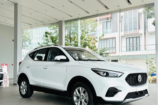 MG ZS giảm giá mạnh, giá thực tế từ 378 triệu đồng