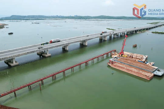 Tỷ phú Phạm Nhật Vượng đang cho thi công siêu đường sắt tốc độ cao 5,6 tỷ USD chưa từng có trong lịch sử: Hệ thống khoan cọc nhồi vượt sông đã bắt đầu triển khai