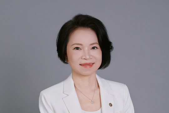 Trở thành người giàu thứ 2 Việt Nam, khối tài sản khổng lồ của bà Phạm Thu Hương đến từ đâu? 