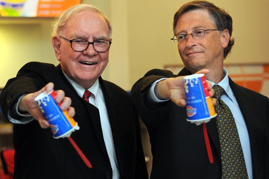 Quỹ từ thiện của Bill Gates bán cổ phiếu Berkshire Hathaway giữa lúc “drama” tình bạn với Warren Buffett rạn nứt