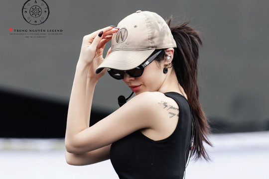 Jiyeon (T-ARA) đã có mặt tại Quảng Ninh, hãng cà phê của ông Đặng Lê Nguyên Vũ tung loạt ảnh trước đại nhạc hội 100.000 người