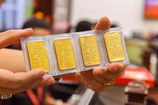 Người mua vàng lỗ 3,3 triệu đồng sau 1 tuần