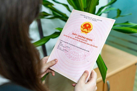 Chính thức từ nay, chậm sang tên sổ đỏ có thể bị phạt tới 6 triệu đồng