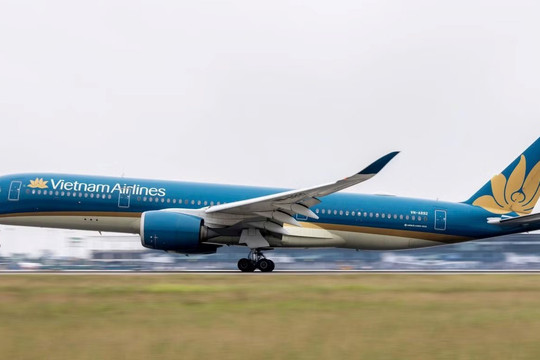Máy bay Vietnam Airlines từ Đan Mạch về TP.HCM phải quay đầu sang Myanmar vì lý do bất ngờ