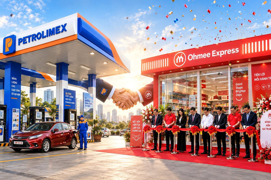 Vừa chọn Petrolimex để thử mô hình đầu tiên tại Việt Nam, chuỗi hơn 40.000 cửa hàng của đại gia Trung Quốc mới “trảm” 606 điểm bán
