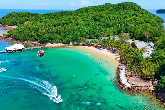 Việt Nam có hòn đảo được tạp chí Mỹ đánh giá đẹp hơn cả Maldives và Bali, sở hữu 3 kỷ lục Guinness: Hơn 116.000 lượt khách ghé thăm trong dịp Quốc khánh