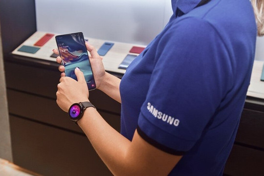 Mọi chủ sở hữu điện thoại Samsung chú ý: Hãng đang khóa hàng loạt tài khoản người dùng không rõ lý do