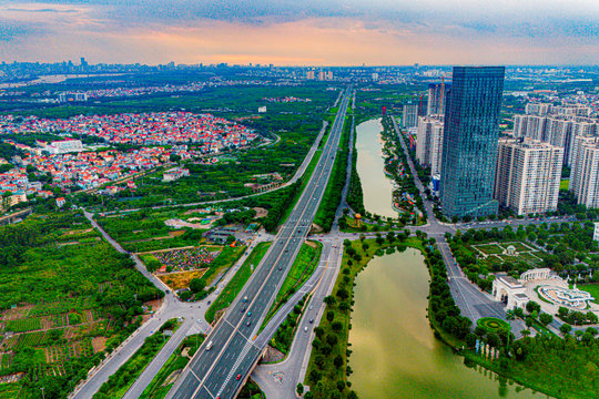 Tuyến cao tốc 105 km đẹp và hiện đại bậc nhất Việt Nam hút loạt ông lớn Vingroup, Sunshine Group, Hoà Phát…đổ về đầu tư
