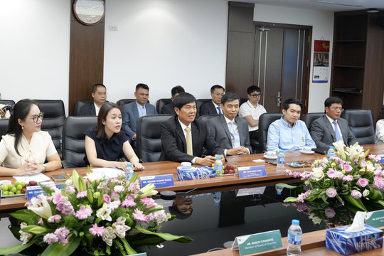 Chủ tịch Trần Đình Long đích thân đón tiếp đoàn Tập đoàn sản xuất quặng lớn nhất thế giới, ký kết thoả thuận sâu 