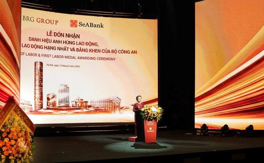 Cổ phiếu SeABank tăng kịch trần sau khi doanh nhân Nguyễn Thị Nga được trao tặng Danh hiệu Anh hùng Lao động