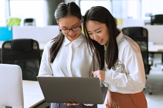 Thích thì nghỉ, có phải Gen Z là lứa nhân sự thiếu kiên trì hay họ muốn tăng lương?