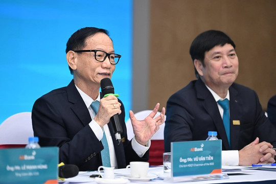 Xuất hiện 1 cổ đông sở hữu gần 2,6% vốn điều lệ của ngân hàng do đại gia Vũ Văn Tiền làm chủ tịch