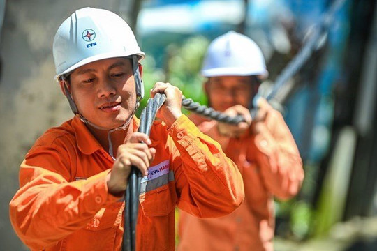 Hết lỗ, EVN báo lãi hơn 1.500 tỷ đồng/tháng