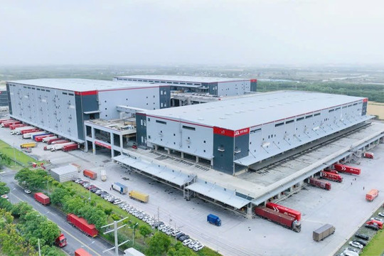 Phát hiện kho hàng khổng lồ 660.000m2 của Trung Quốc sát vách Việt Nam có động thái mới