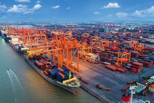 Vùng kinh tế có 6 tỉnh, thành nhưng có đến 4 TP trực thuộc Trung ương, sở hữu lợi thế đặc biệt trong lĩnh vực quy mô tương đương 10% GDP Việt Nam