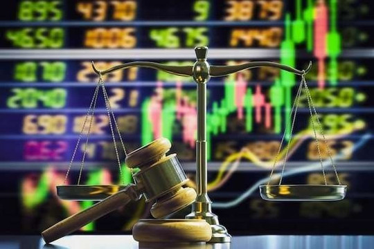 Hai công ty chứng khoán cùng bị xử phạt, hé lộ loạt vi phạm đáng chú ý