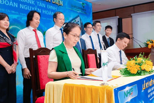 Tập đoàn Nguyễn Hoàng và Vietcombank ký kết Thỏa thuận hợp tác chiến lược toàn diện