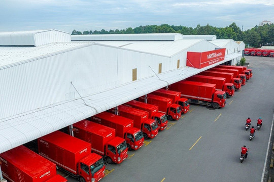 Họ cổ phiếu Viettel đồng loạt bứt phá, riêng Viettel Post trần cứng với kỷ lục 2,5 triệu đơn vị: Chuyện gì đang xảy ra?