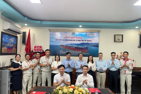 Doanh nghiệp của tỷ phú Trần Đình Long đặt đóng tàu 65.000 DWT thuộc loại lớn nhất từng được kỹ sư, công nhân Việt Nam trực tiếp đóng mới