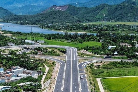 Khu đô thị hơn 7.100 tỷ đồng của liên danh Sun Group tại thành phố có đường bờ biển dài nhất Việt Nam vừa đề xuất bỏ biệt thự nhà vườn, tăng hơn 500 lô liền kề