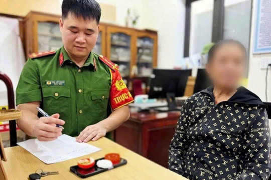 Sau cuộc gọi yêu cầu trả khoản nợ 2 tỷ đồng, người phụ nữ SN 1958 quyết không chuyển khoản mà báo công an Hà Tĩnh