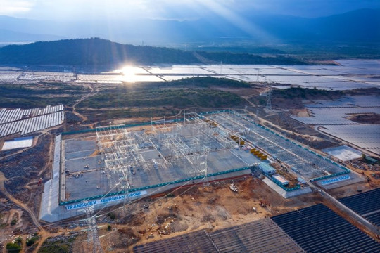 Công ty điện mặt trời của Trung Nam Group: Lỗ lũy kế gần 2.000 tỷ, vốn chủ giảm 73%, nợ phải trả gần 9.800 tỷ