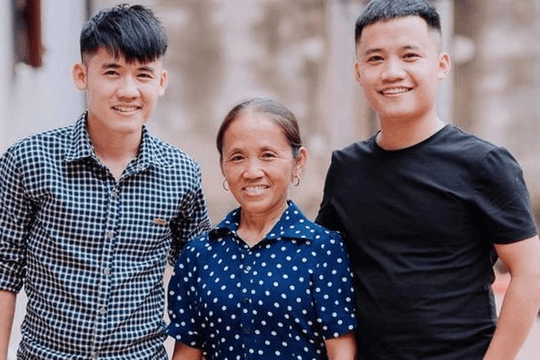 Thu nhập của con trai bà Tân Vlog
