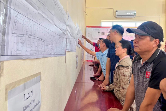 Bài toán thu hồi đất và tái định cư khi điều chỉnh quy hoạch phân khu đô thị sông Hồng