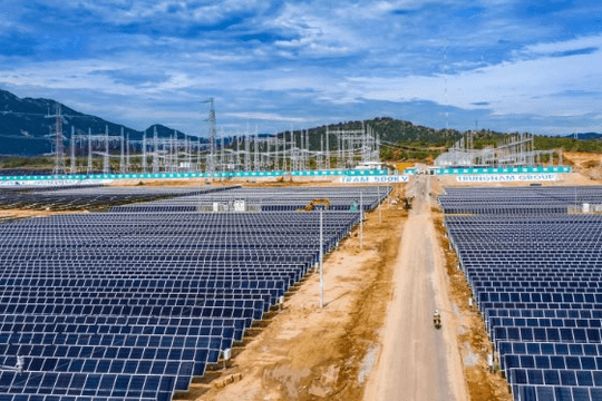 Một hợp đồng mua điện tái tạo có thể kéo dài tới 25 năm: Những bài toán doanh nghiệp phải tính trước khi 'xanh hóa'