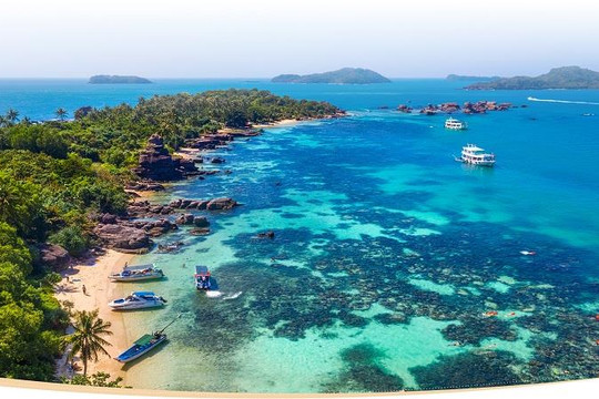 Một nơi ở Việt Nam được tạp chí Mỹ đánh giá đẹp hơn cả Maldives và Bali, được loạt “ông lớn” Sun Group, Vingroup, BIM Group... đổ bộ