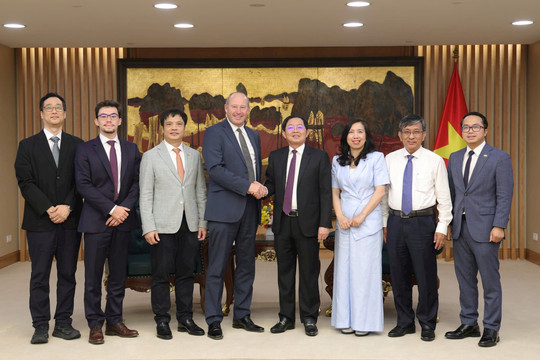 FPT cùng doanh nghiệp công nghệ lượng tử hàng đầu Pháp đề xuất đưa máy tính lượng tử về Việt Nam