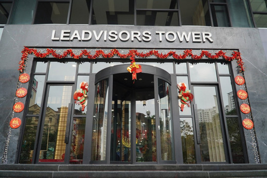 Vừa rót 1.300 tỷ vào chủ Kem Tràng Tiền, lại muốn chi 540 tỷ mua Tài chính Điện lực: Leadvisors Capital là ai?