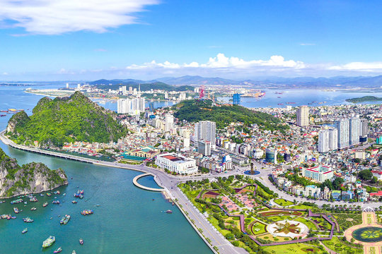 Quảng Ninh dẫn đầu đà tăng trưởng cả nước, GRDP lũy kế 9 tháng năm 2026 ước tăng 12,54%