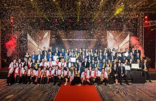 Ecopark, SJ Group, Nam Long, Vạn Xuân Group, Lê Phong, OBC Holdings cùng loạt doanh nghiệp Việt thắng lớn tại PropertyGuru 2026