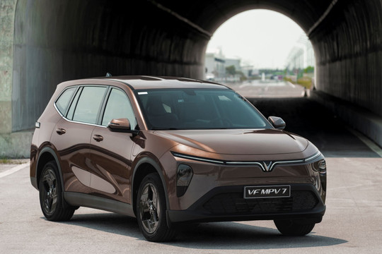 Muốn đổi lên xe 7 chỗ, VF MPV 7 mang lại những khoản lợi nào?