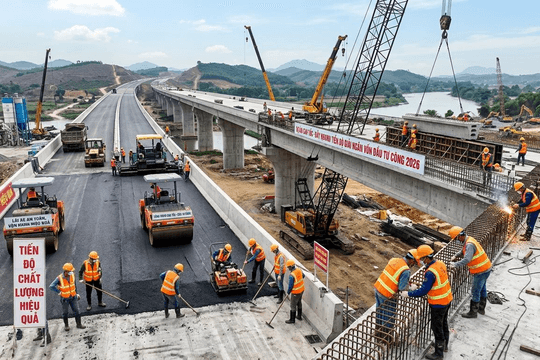 Tiến độ giải ngân đầu tư công mới nhất: Hà Nội và TP.HCM vượt mốc 100 nghìn tỷ