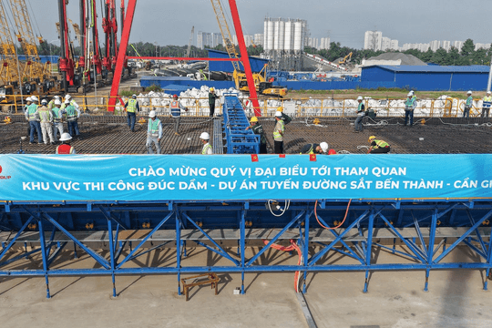 Quá nhanh: Ông Phạm Nhật Vượng huy động 10.000 nhân lực làm tuyến metro gần 4 tỷ USD, dài 54km dự kiến vận hành năm 2029, rút ngắn thời gian đi từ trung tâm TP.HCM đến Cần Giờ còn 13 phút