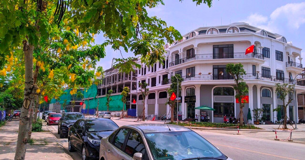 Read more about the article Nhà đầu tư bất động sản ngại xuống tiền: Biệt thự, liền kề Hà Nội chỉ bán được 48 căn trong 3 tháng, giá bán trung bình giảm 44%