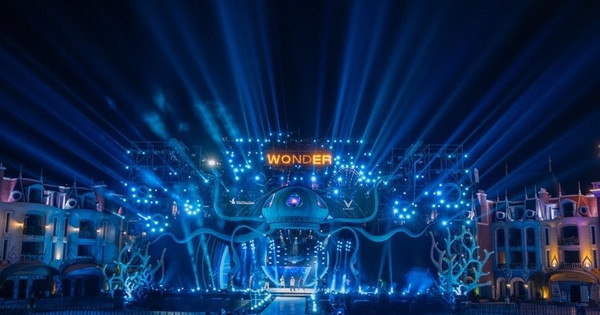Read more about the article Du khách tranh thủ tận hưởng VinWonders Nha Trang trước giờ diễn ra đại nhạc hội 8Wonder