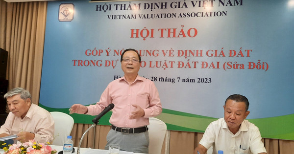 Read more about the article Chủ tịch Hội Thẩm định giá Việt Nam: Nên loại bỏ phương pháp hệ số điều chỉnh giá đất